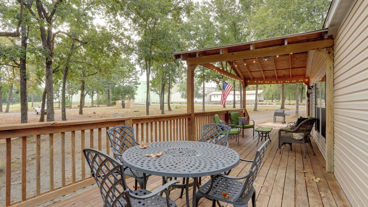 Greers Ferry Cabin | Greers Ferry Lake Access: Cabin w/Boat Slip!