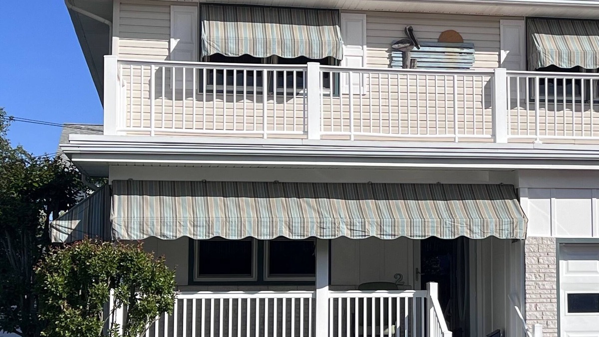 Gardens Apartment | "Greetings from Asbury" nO.C. Gardens - 2 BR 2 Bath nSunny Corner Breezes