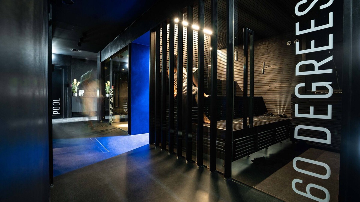Munchen District Hotel | GREFIS Hotel