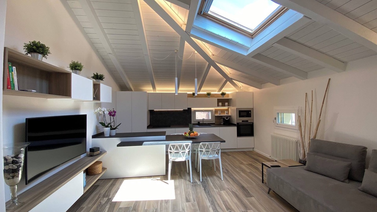 San Pietro in Casale Apartment | GRENIER BLANC ELEGANT AND NEW ATTIC
