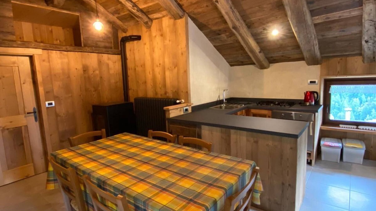 Valgrisenche Apartment | Grenier Barrel