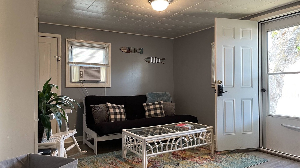 Charlevoix House | Greta on Green Street