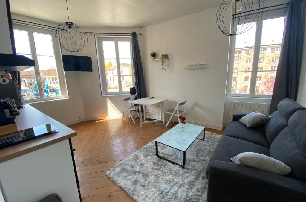 Louviers Apartment | Grey Cosy