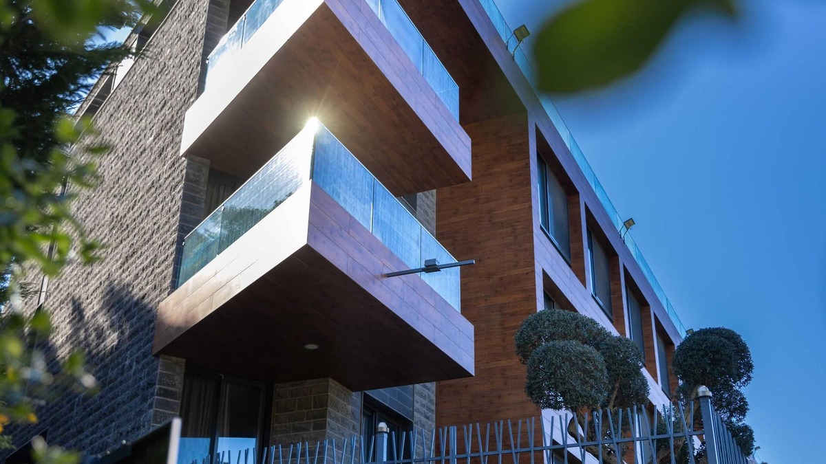 Koura Apartment | Grey Escape Apartements
