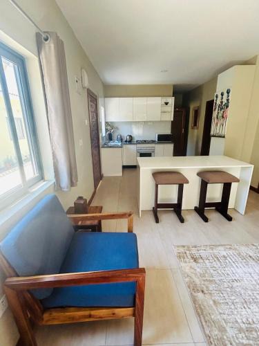 Lusaka House | Grey Mango
