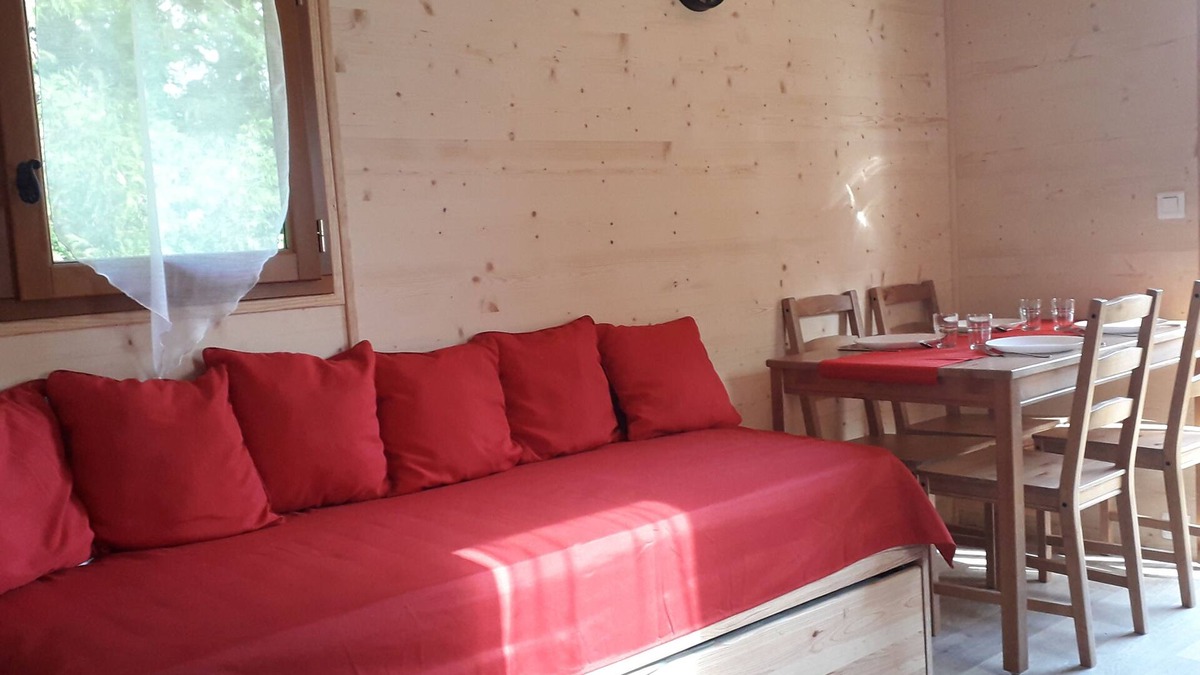 Audeville Cabin | Grey partridge trailer
