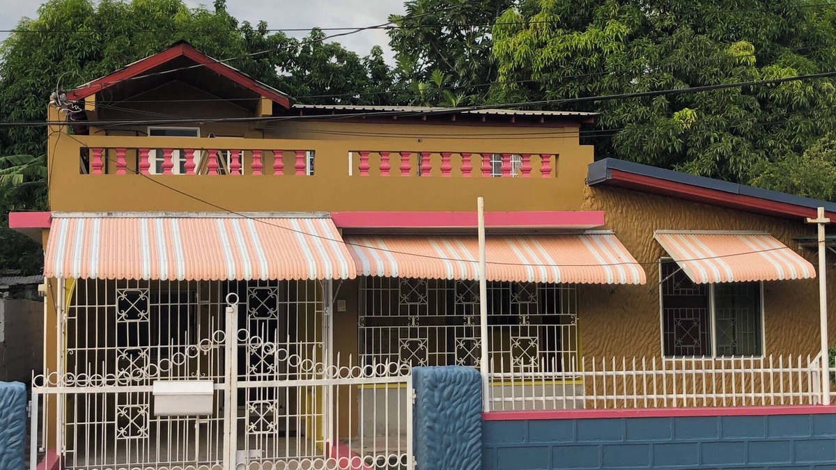 Portmore House | Greys Paradise Villas in lovely Portmore, Jamaica