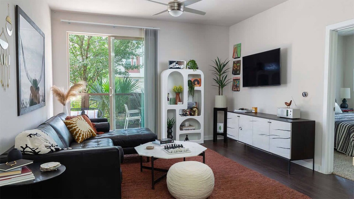 Milwood Apartment | Griffis Riata | Premium 2 BD in Austin