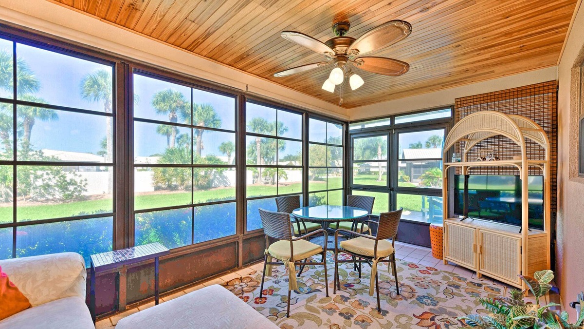 Highland Villa | Grill, Lanai & Pool Access: Charming Sebring Villa