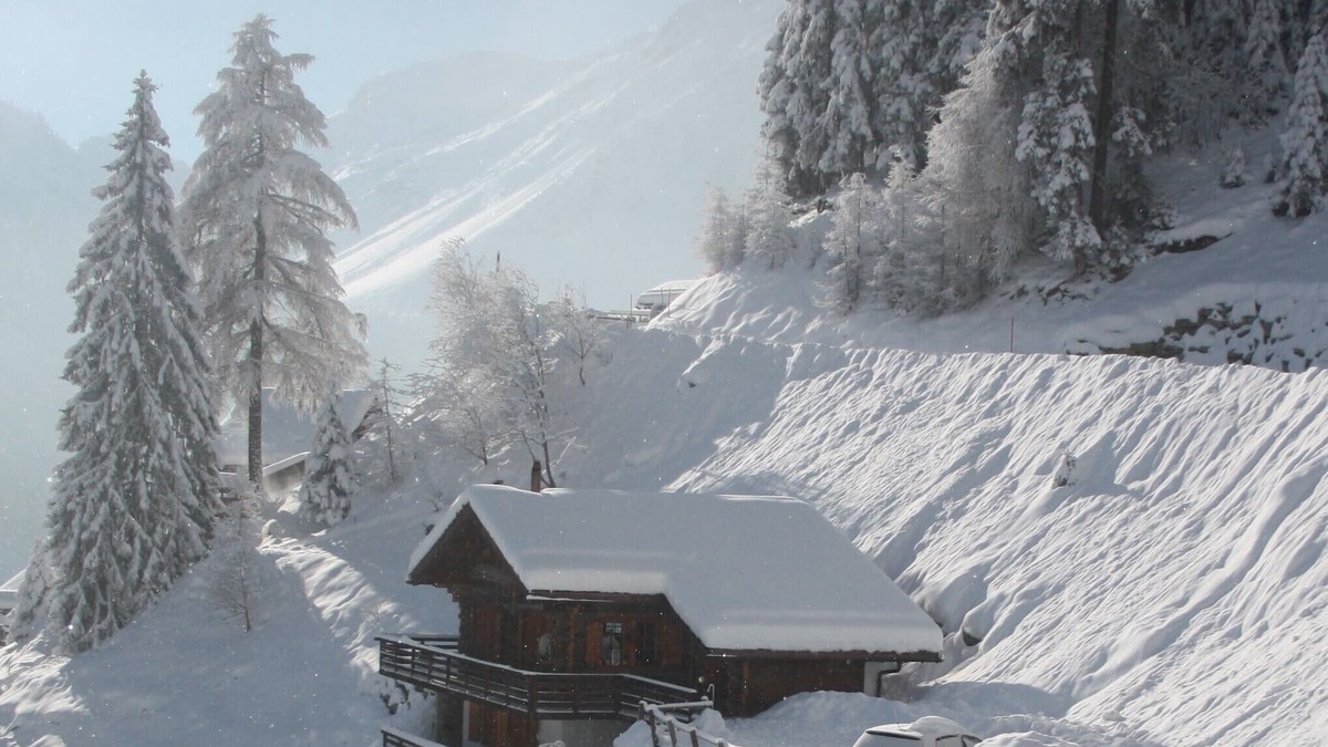 Grimentz Ski Chalet | Grimentz - Charming Spacious Alpine Chalet With Stunning Views, Sleeps 8-10
