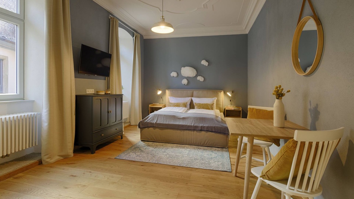 Rottenbauer House | Grimm's Schlossapartments - Frau Holle
