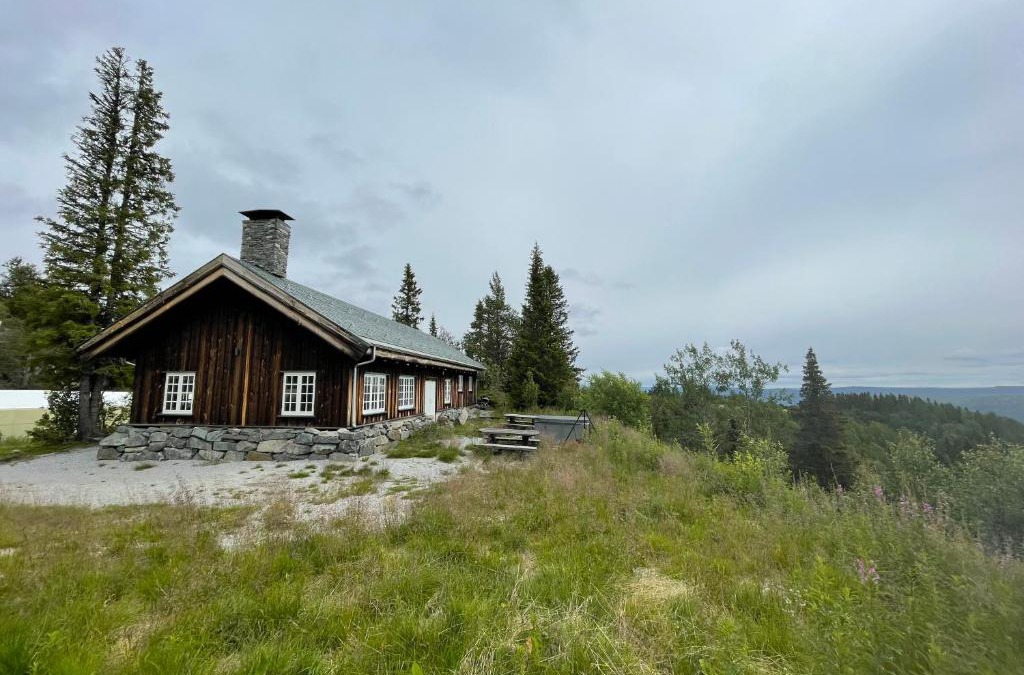Al House | Grindastugu cabin right by Liatoppen Ski Centre.