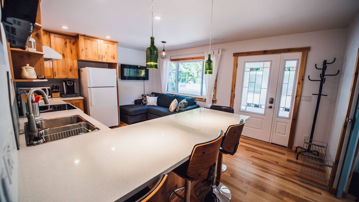 Clearwater Bed & Breakfast | Grizzly Paw B&B Where comfort meets nature.