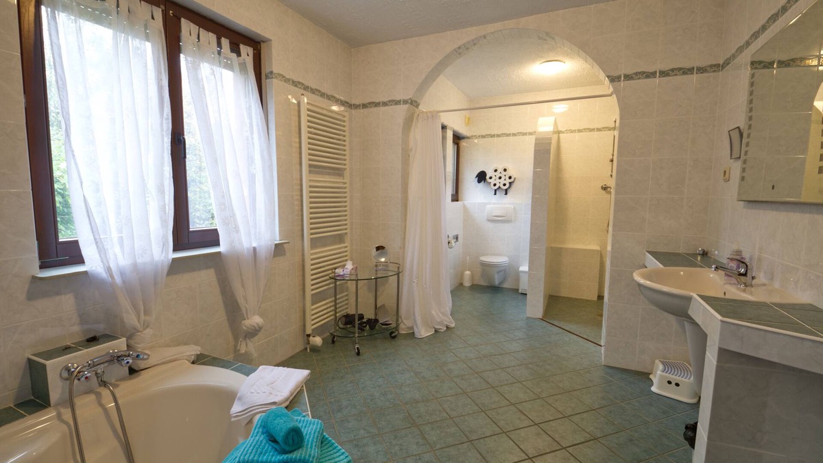 Gackenbach Apartment | Große Ferienwohnung im Westernstil auf Pferdehof! Mit Reitmöglichkeit!