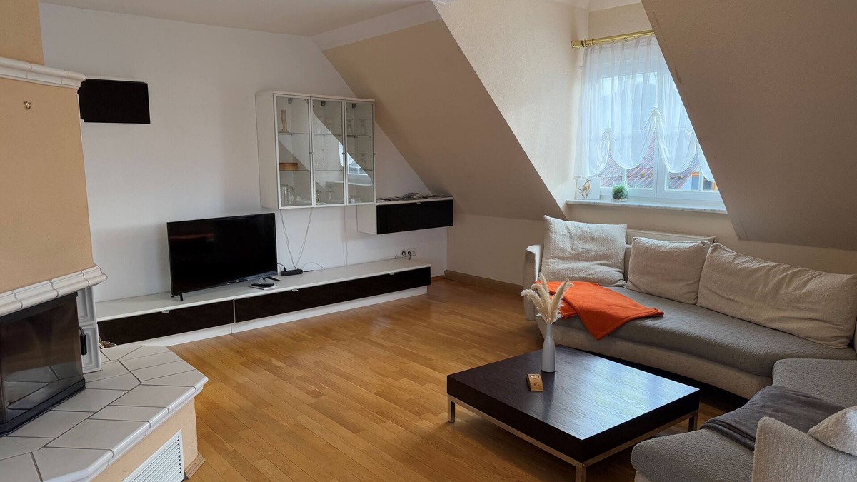 Zapfendorf Apartment | Große Ferienwohnung für 4 Personen in Ruhiger Lage