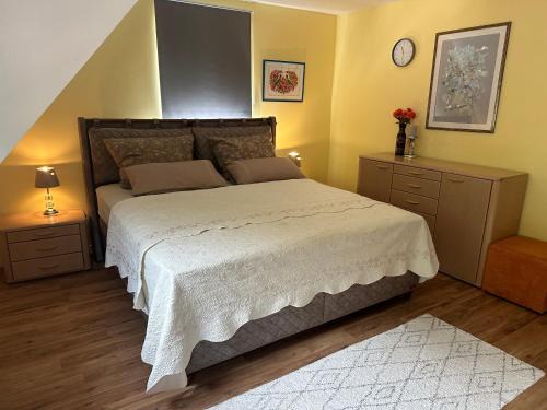 Betzweiler Apartment | Große und helle 3 Zi Wohnung in Loßburg-Betzweiler, Schwarzwald