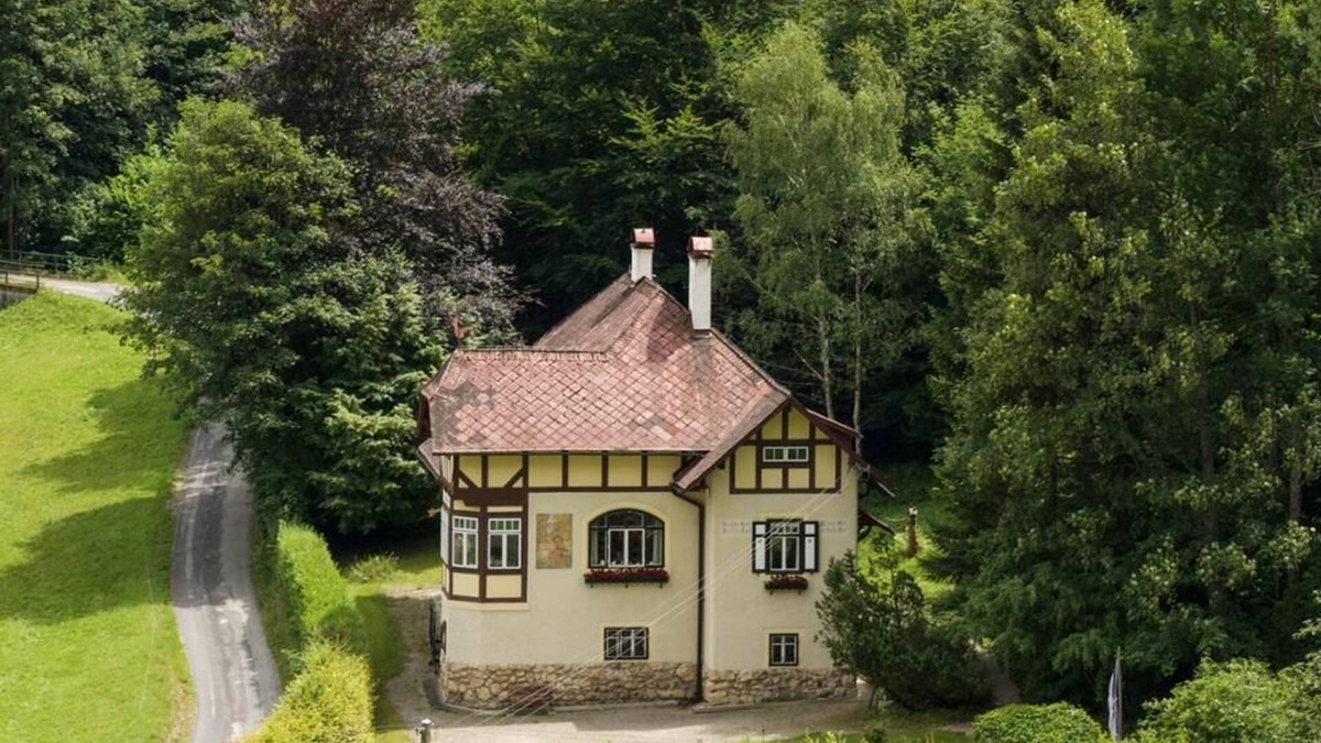 Semmering Apartment | große Villa (ca.300qm) auf fast 1000 Meter Seehöhe