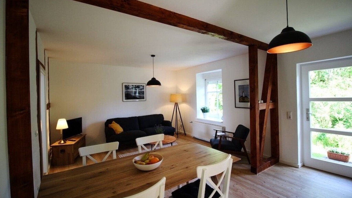 Stahlbrode Apartment | Große Wohnung im Ferienhaus Makrele von 1877