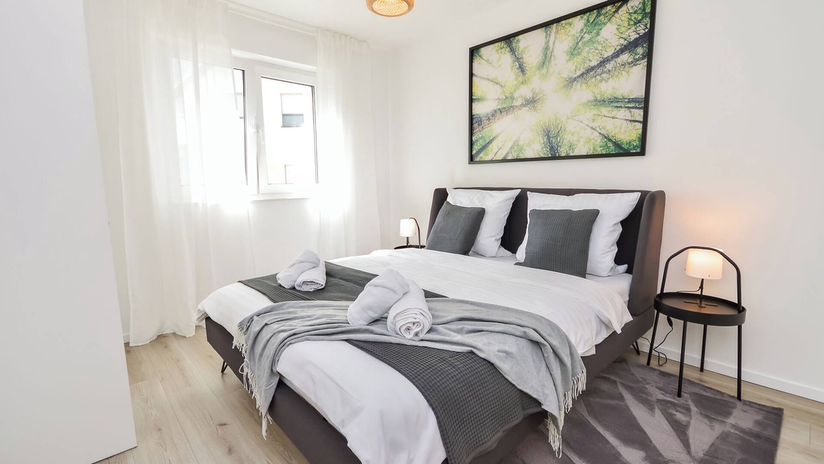 Brackwede Apartment | Großzügig & Individuell - Balkon Wifi TV