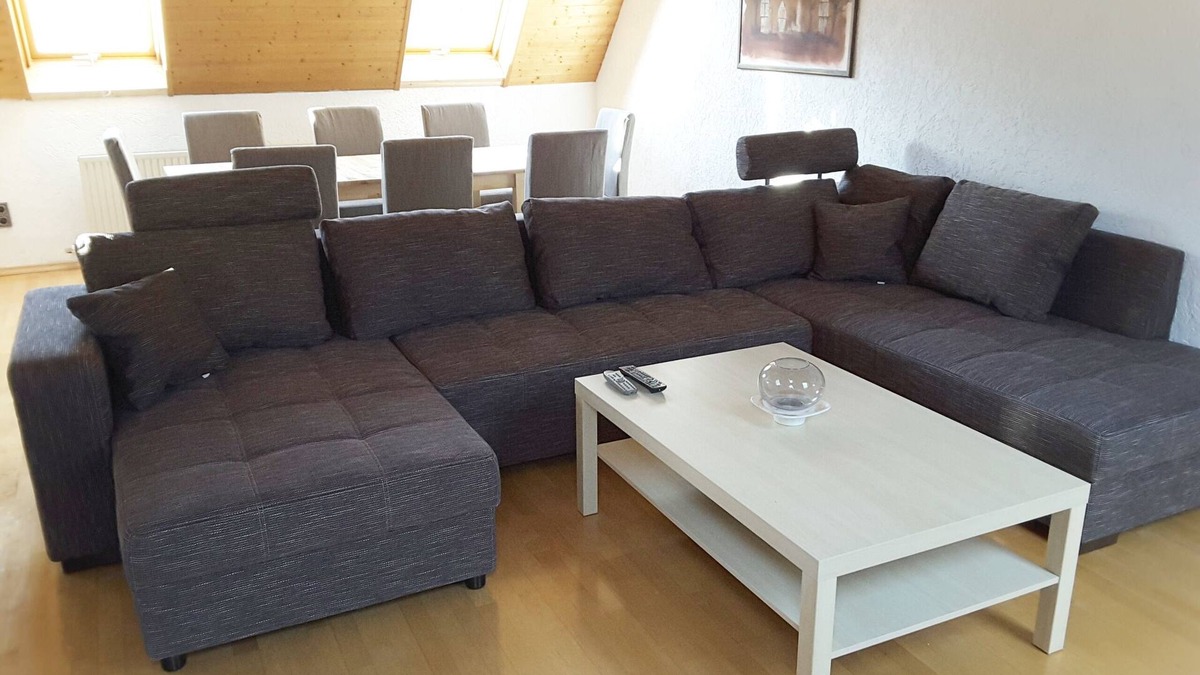 Idar-Oberstein Apartment | Großzügige Helle Ferienwohnung mit 4 Schlafzimmern