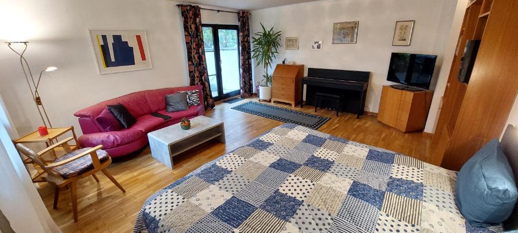 Zell am Main Apartment | Großzügige Wohnung mit Terrasse Würzburg, Zell