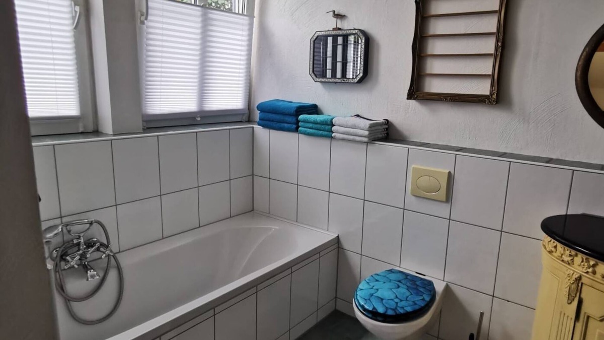Mittelhof Apartment | Großzügiges Studio mit Siegblick und Großem Balkon