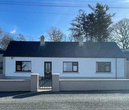Fivemilebourne House | Grogagh Hill Cottage