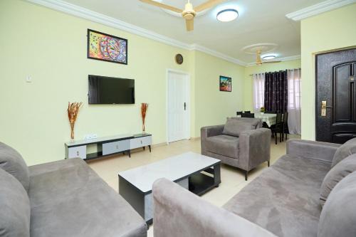Prampram House | Groove Lodge