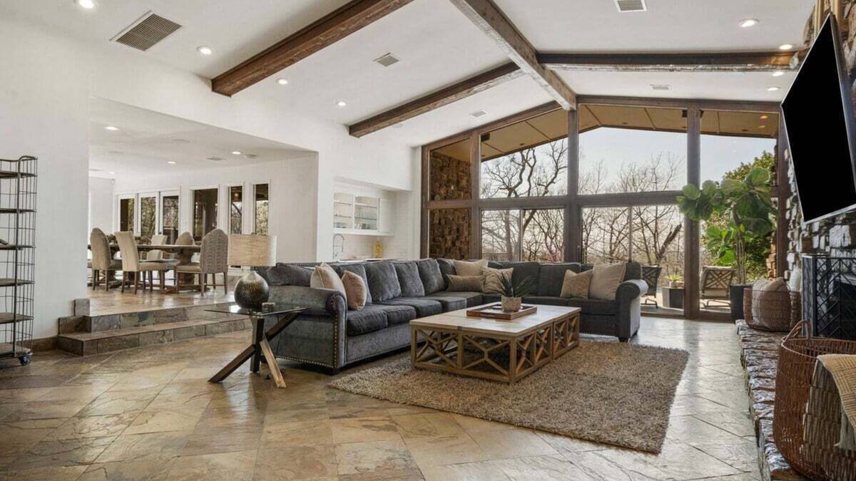 South Tulsa House | Grotto @ Southern Hills W/Pool & Hot Tub