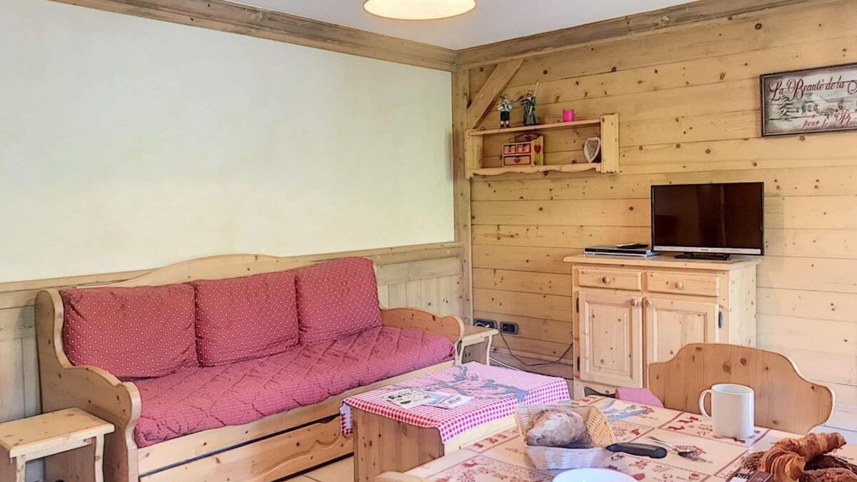 Saint-Martin-de-Belleville Apartment | Ground floor, terrace, tv, ski locker, 35m², Saint Martin de Belleville