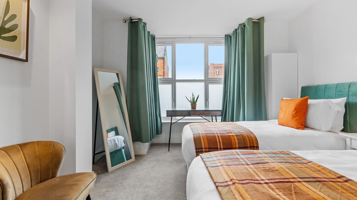 Loughborough Apartment | Ground Floor Apartment with Courtyard