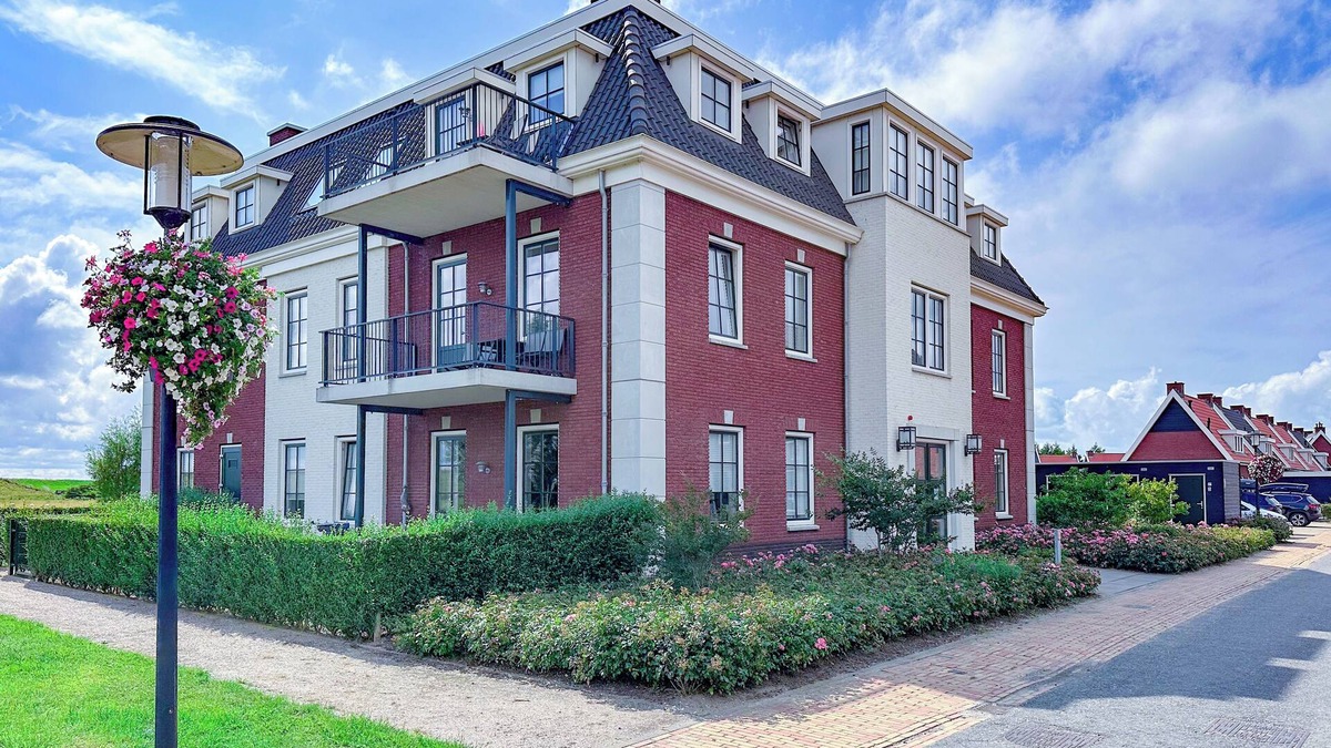 Colijnsplaat Apartment | Ground-floor apartment with sauna near the sea