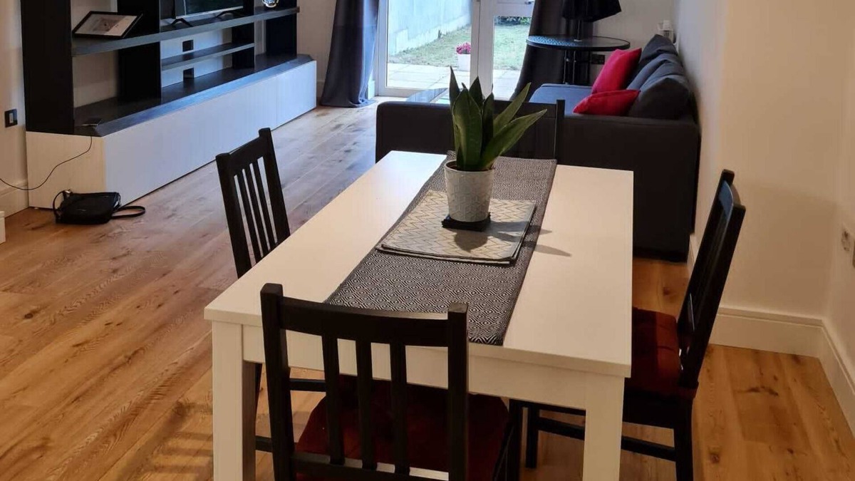 Fryent Apartment | GROUND FLOOR APARTMENT WITH GARDEN IN COLINDALE, LONDON.