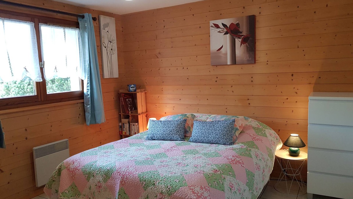 Tendon Ski Chalet | Ground floor apartment in Vosges chalet overlooking the valley.