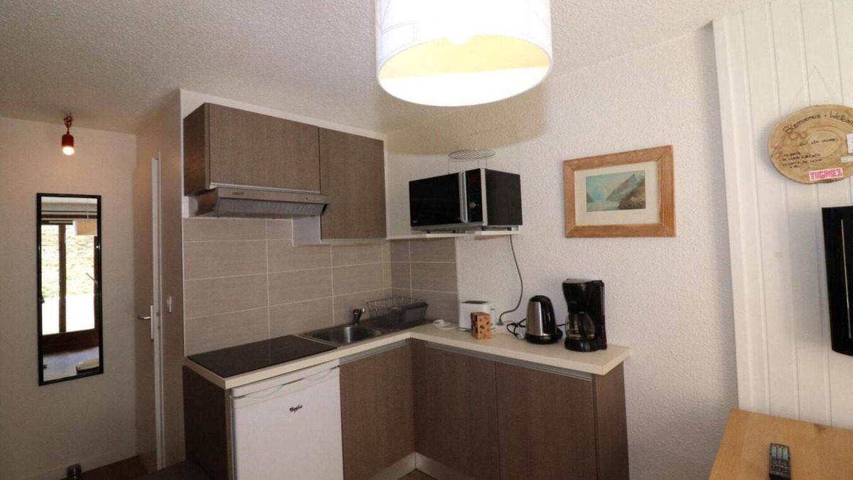 Les Boisses Apartment | Ground floor, balcony, tv, ski locker, 24m², Tignes