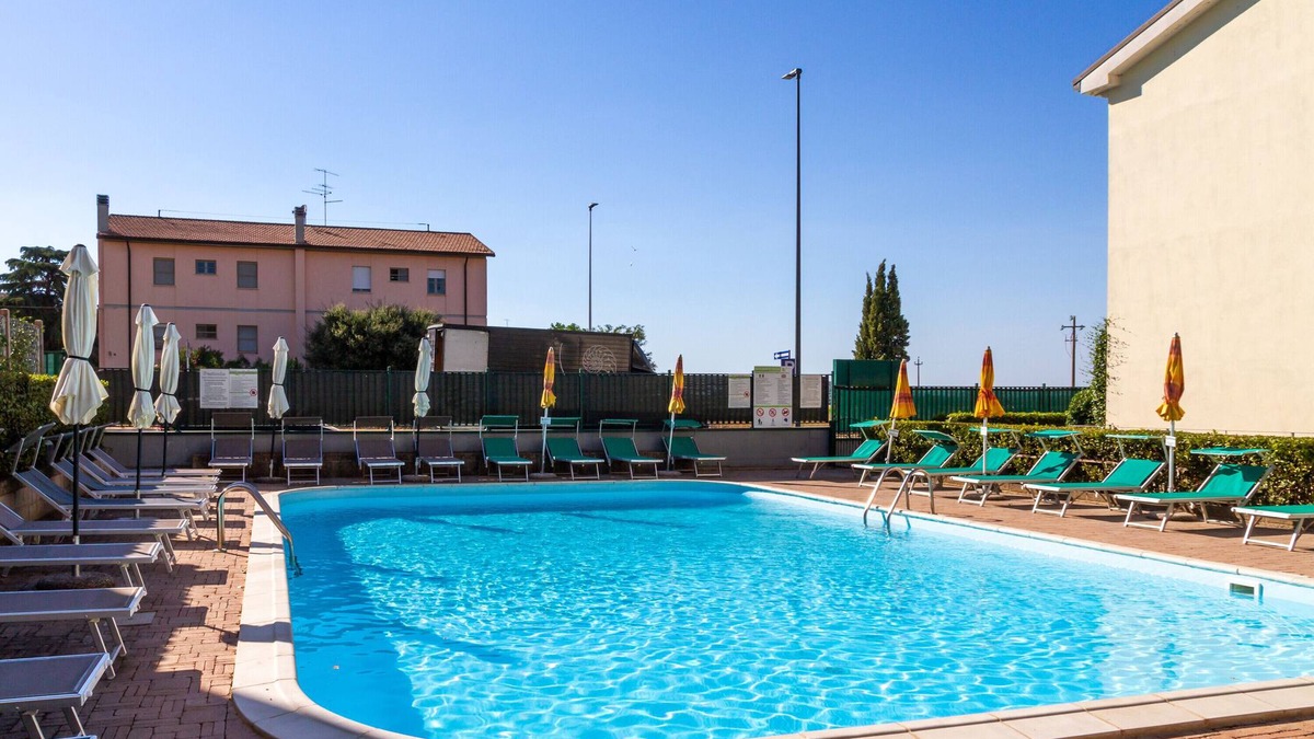 Alberese House | Ground floor Apartment with Terrace,Garden and Shared Pool