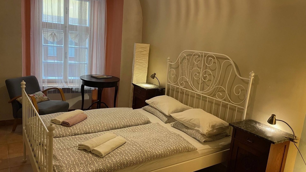 Hradcany Apartment | Ground floor Mala Strana apartment near Charles Bridge