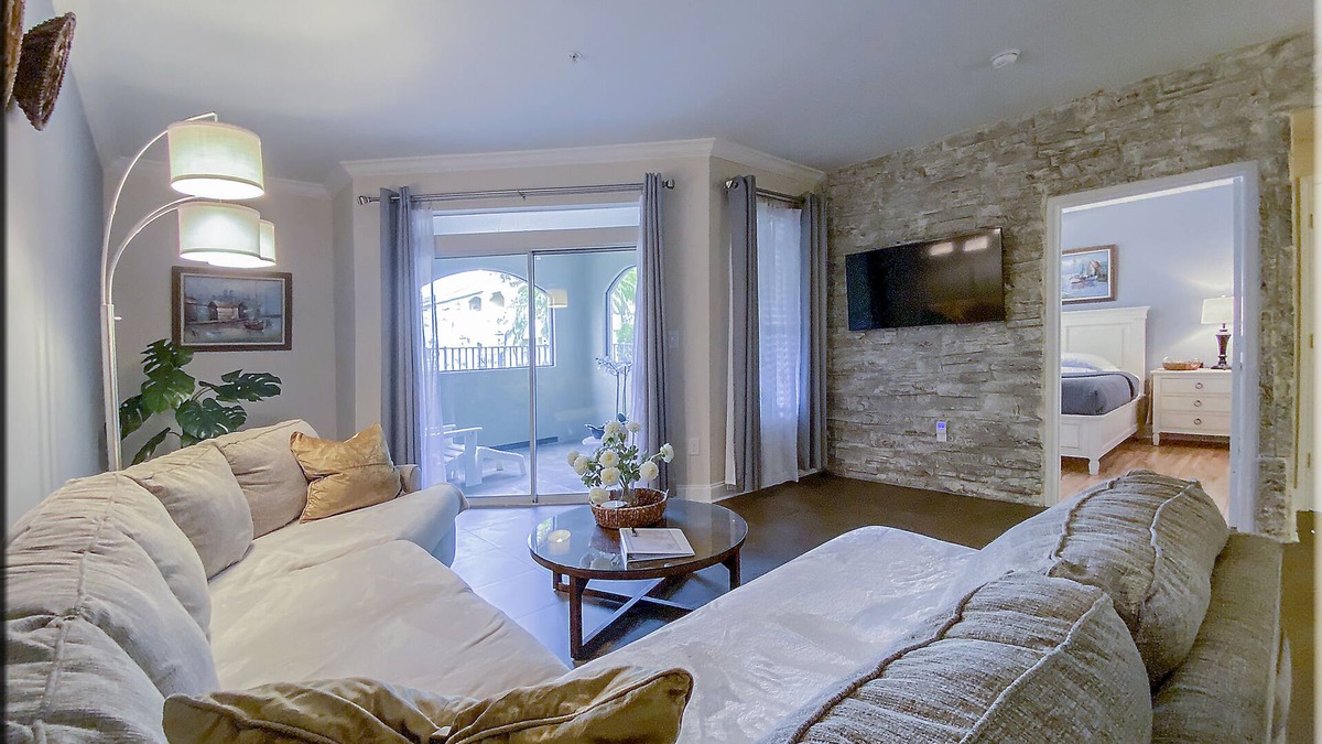 Clearwater Condo | Ground Level unit, King bed, easy pool access. POOL VIEW