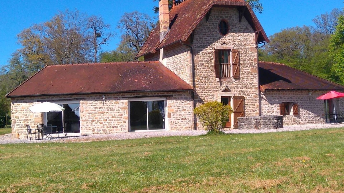 Musigny House | Ground's house of castle