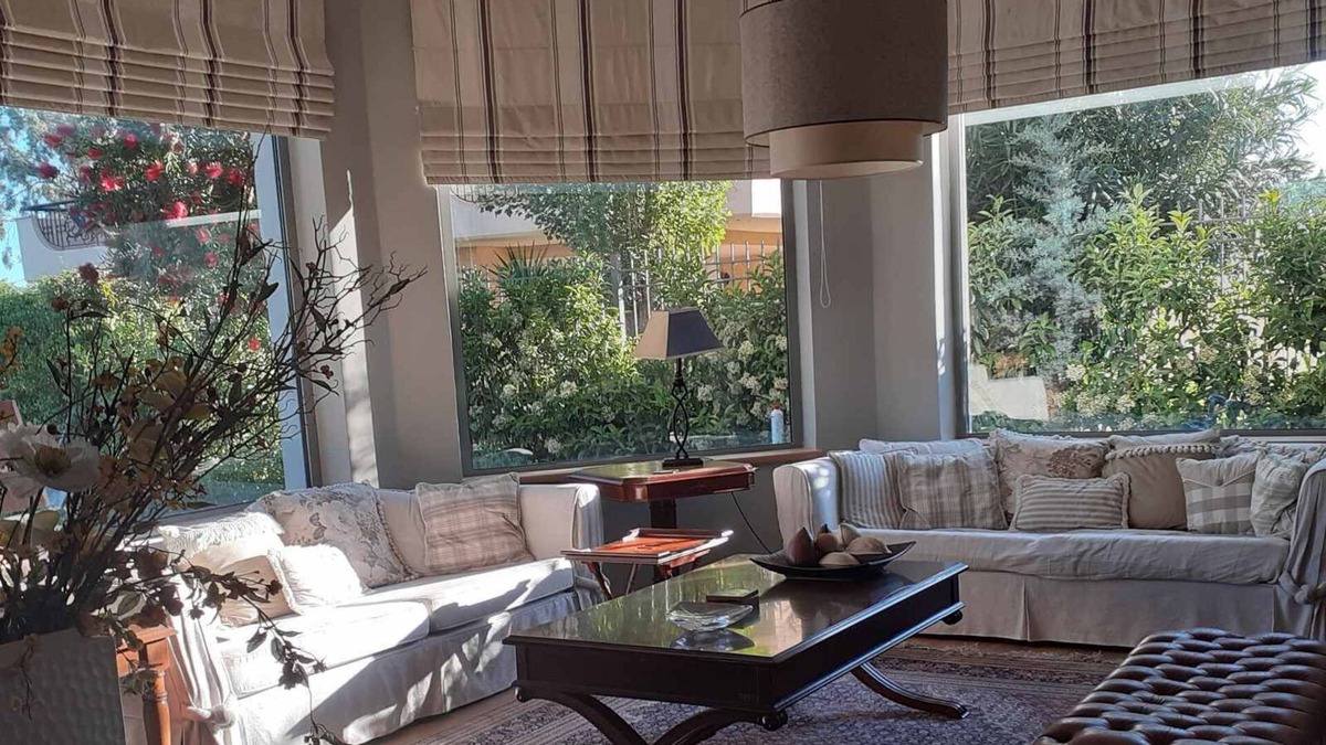 Schinias House | groundfloor independent flat with its own garden 2 kilom from the sea