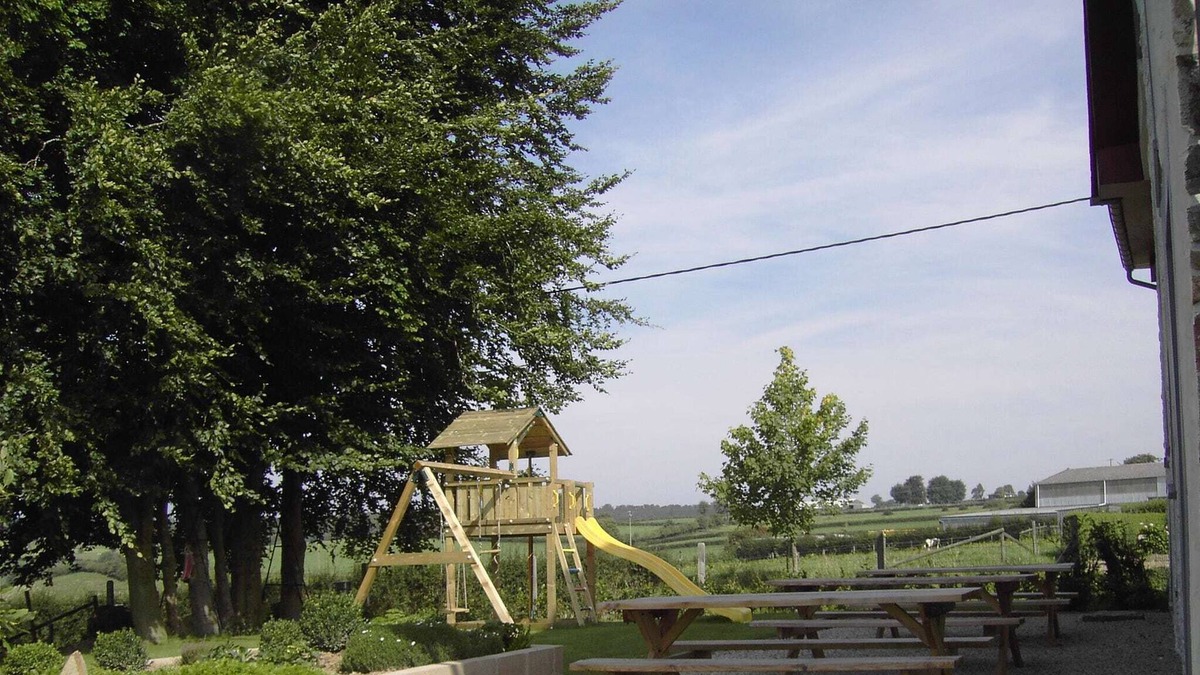 Heppenbach House | Group accommodation consisting of three apartments, therefore guaranteeing privacy and cosiness.