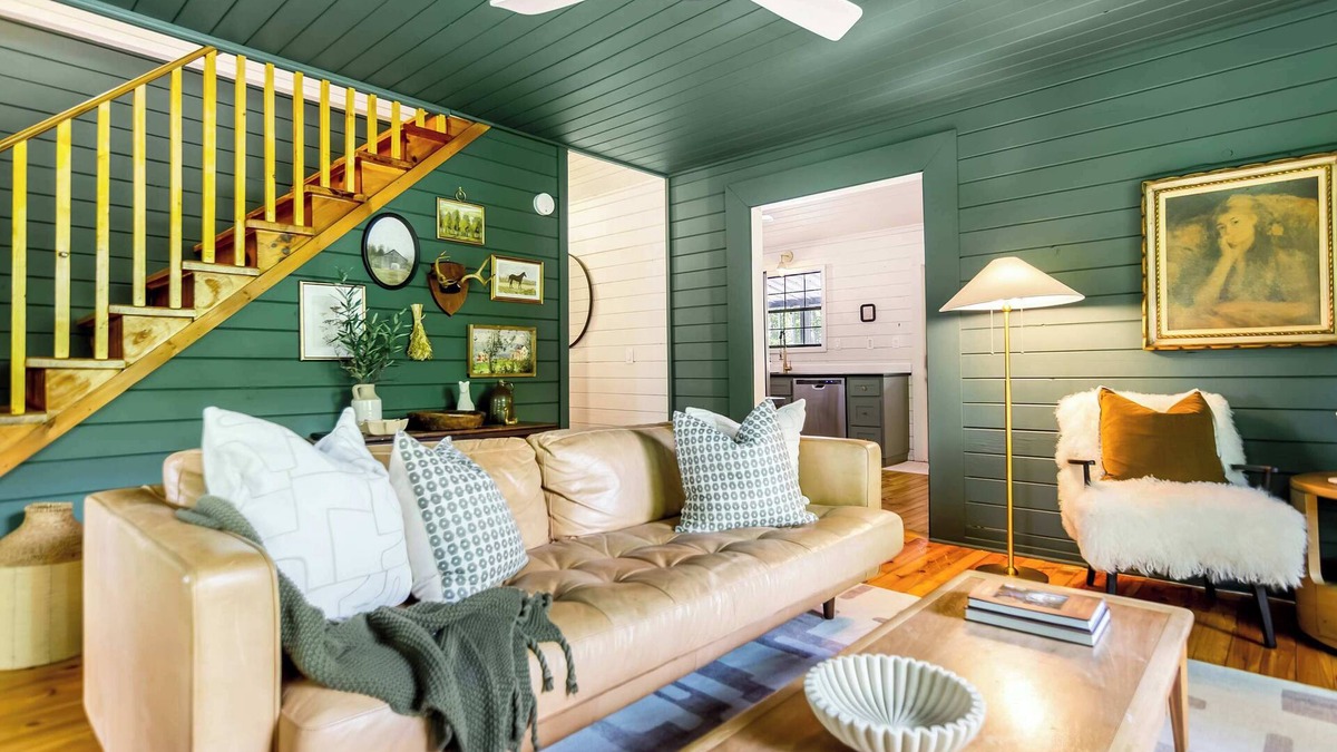 Mineral Bluff House | Group Escape! 2 Homes+ Entertainment Barn+ Arcade