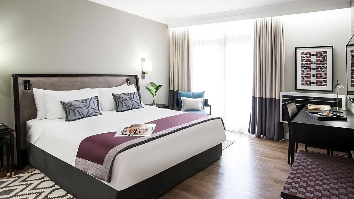 Gaborone Hotel | Group Getaway! 4 Contemporary Units with Free Parking and Shuttle, Outdoor Pool!