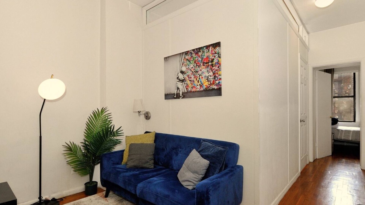Garment District Apartment | Group Getaway! Ideal 2BR in NYC