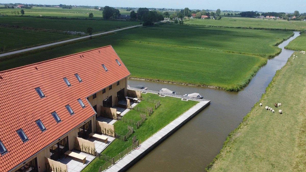 Leons House | Group Getaway in Friesland