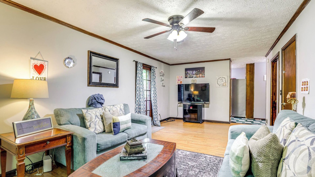 Stone Mountain House | Group Getaway: Spacious Home in Stone Mountain!