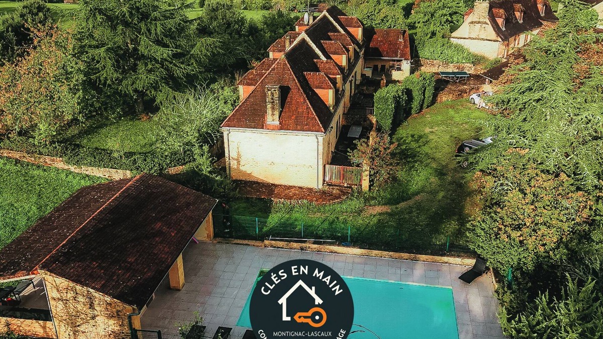 La Chapelle-Aubareil House | Group gite, swimming pool and tennis court