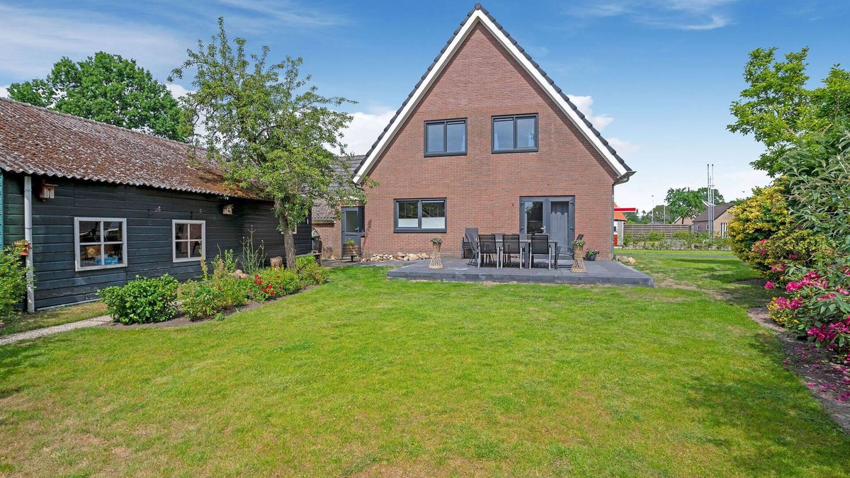 Lemele Villa | Group House in Lemele near Heuvelrug