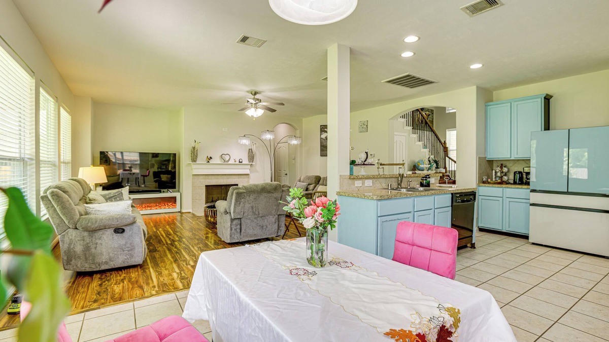 Houston House | Group-Ready Getaway in North Houston!