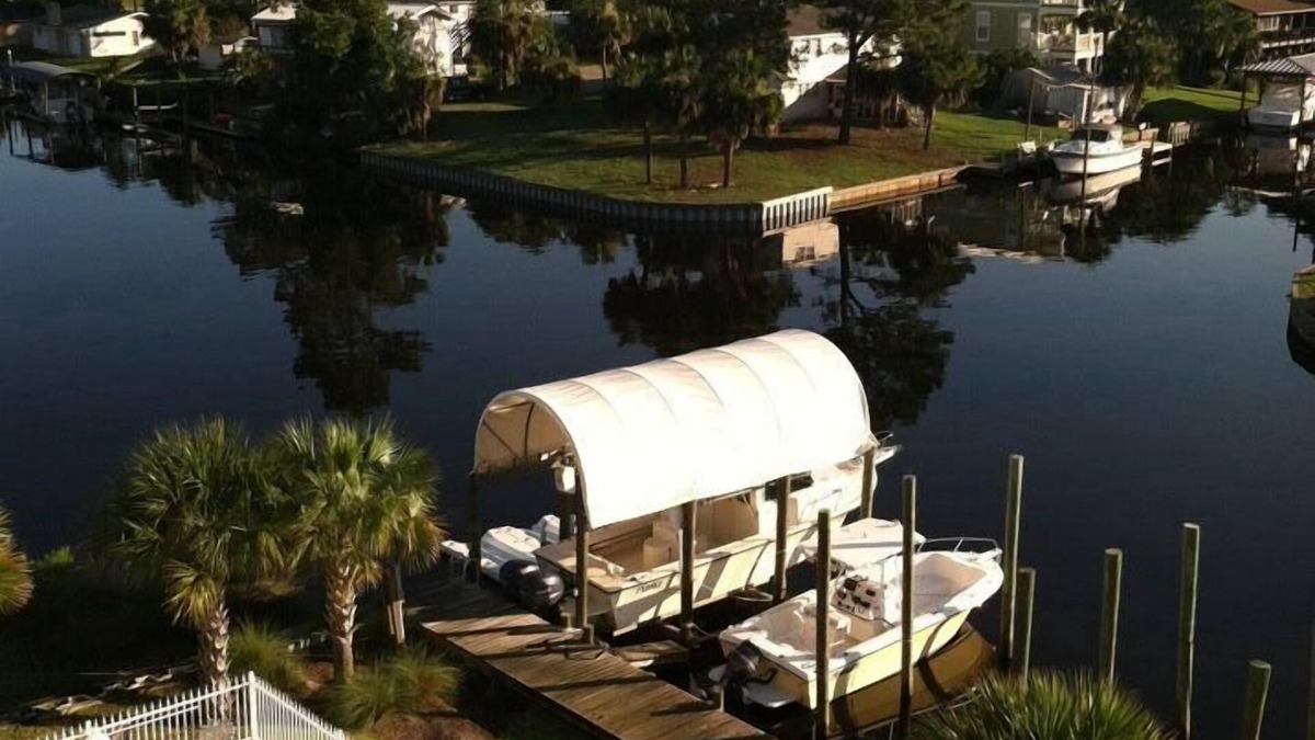 Mexico Beach Condo | Grouper Hole/covered boat slip/pool/2BD-2BA/sleeps 6